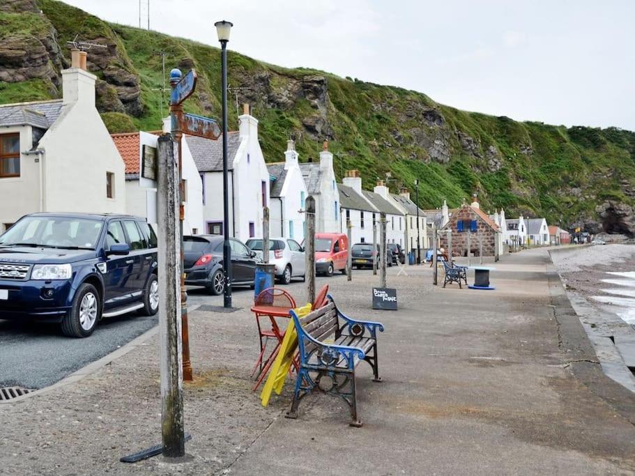 Fisherman'S Cottage In Pennan 외부 사진